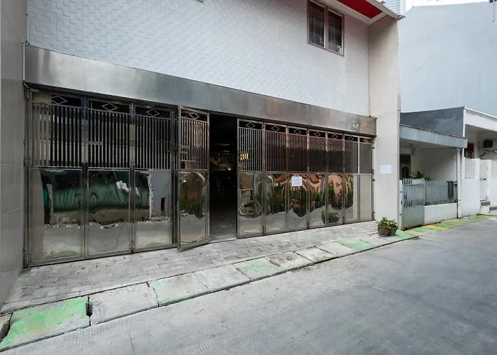 OYO 3284 Pademangan 3 Residence Near RSU Kemayoran Jakarta